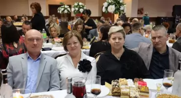 Koła Gospodyń Wiejskich z gminy Łowicz integrują się na zabawie w Pilaszkowie (foto)
