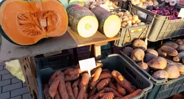 Jesień na talerzu. Warzywa i owoce, po które warto sięgnąć w październiku (foto)
