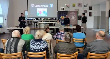 Debata społeczna w Boczkach Chełmońskich. Seniorzy uczą się o zagrożeniach (foto)