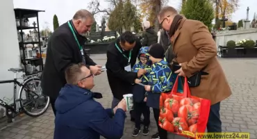 Z roku na rok coraz więcej. Społeczeństwo hojnie wsparło kwestę na renowację zabytkowych nagrobków!