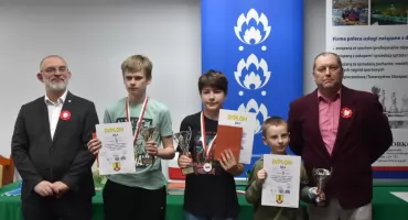 Emocje do ostatniego ruchu. Szachiści rywalizowali o Puchar Starosty (foto)