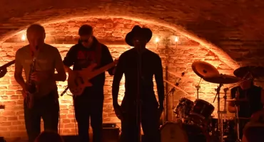 Funk, jazz i hip-hop w jednym miejscu. Niezapomniany koncert w Piwnicy Muzeum (foto,film)