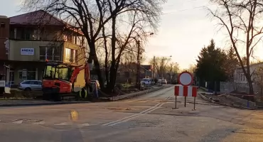 Łowicz. Nadbzurzańska czasowo zamknięta w związku z modernizacją. Wprowadzono objazdy! (foto)