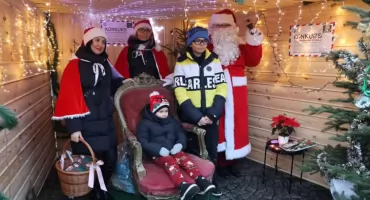 Świąteczna magia na Starym Rynku w Łowiczu. Już niebawem Miejska Choinka i 3-dniowy jarmark 