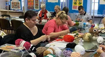 Spotkanie pasjonatów szydełkowania i haftu w muzeum (foto)