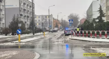 Dwie kobiety uczestniczkami kolizji na łowickim rondzie (foto)
