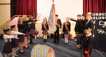 Patrocinium i jubileusz 30-lecia Pijarskich Szkół Królowej Pokoju w Łowiczu (foto, film)