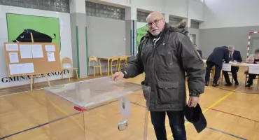 Trwają wybory uzupełniające do Rady Miasta i Gminy Kiernozia (foto)