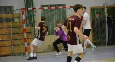 XXXIII edycja Łowickiej Ligi Fulsalu rozpoczęta z przytupem (foto)