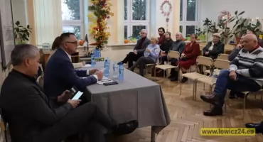 Łowicz. Ogólne zebrania mieszkańców – osiedle Starzyńskiego (foto)