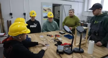 Łowicz. Warsztaty „Poznaj zawody z bliska” w ZSP nr 2 CKZ (foto, film)