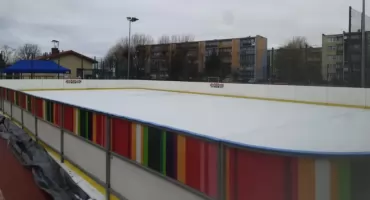 Sztuczne lodowisko w Łowiczu gotowe. Wkrótce uroczyste otwarcie