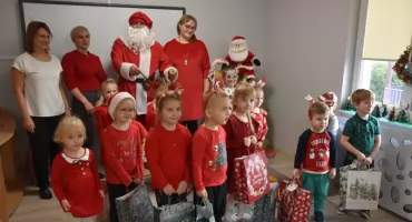Święty Mikołaj odwiedził dzieci ze szkoły w Jamnie (foto,film)
